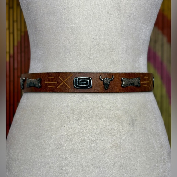 Vintage Handcrafted Southwestern Leather Belt - Picture 4 of 4